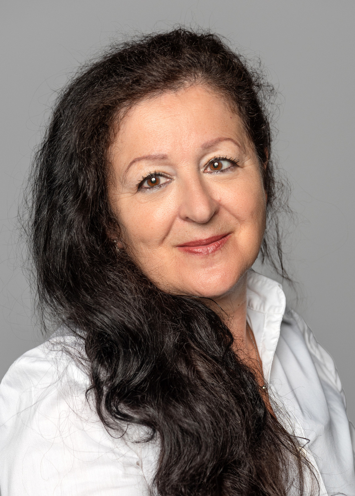 16. Iva Kvasni�kov� - vedouc� vychovatelka