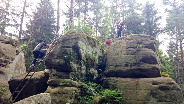 slu�� kameny rozhledna web