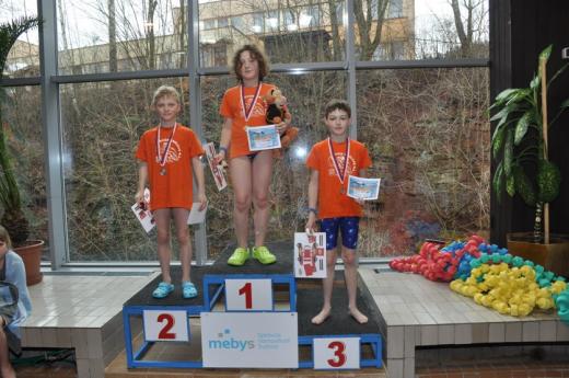 �upn� p�ebor v plav�n�, foto P. �patenkov�10