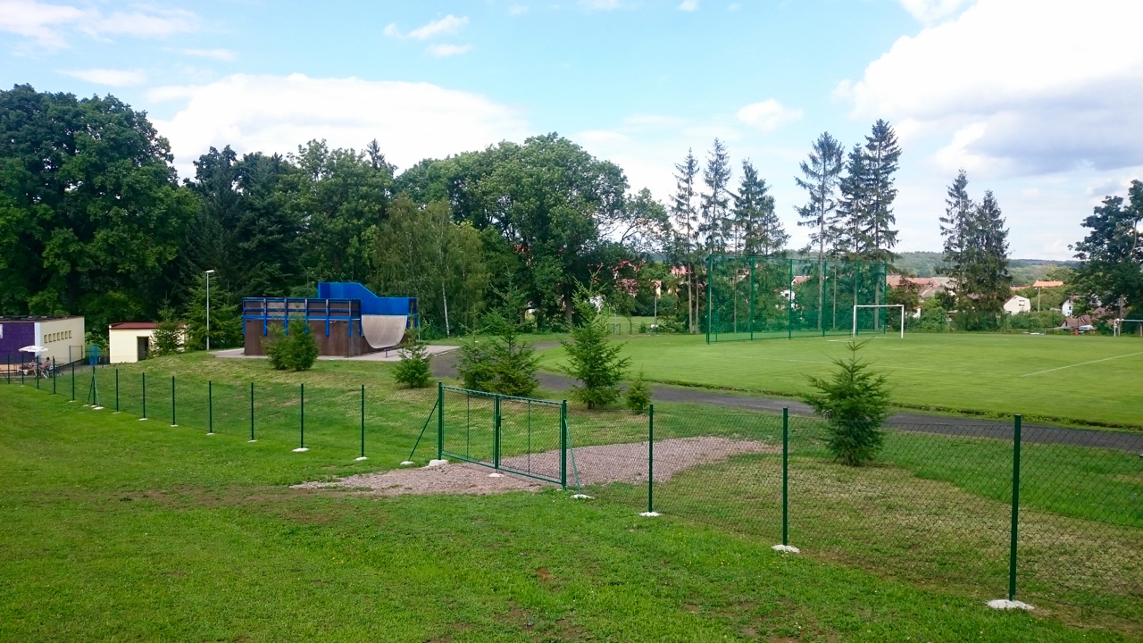 Vedlej�� sportovn� are�l - U-rampa