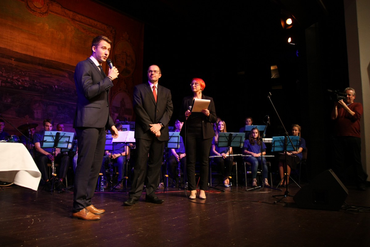 host ve�era Josef Kr�l