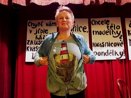 Krásná lázeňská trička nám namalovala Katka Hornychová