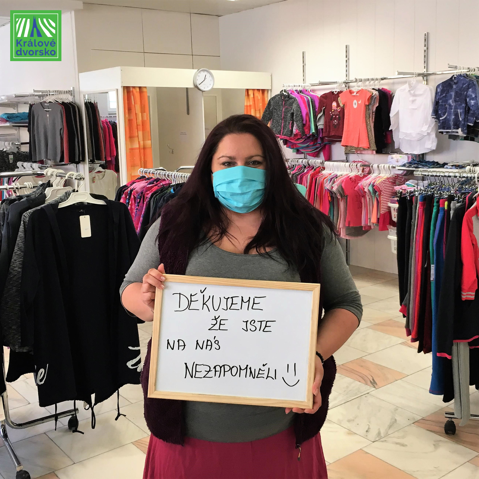 Prodejna WOLF - textil p�ed n�m�st�m TGM (od po�ty)