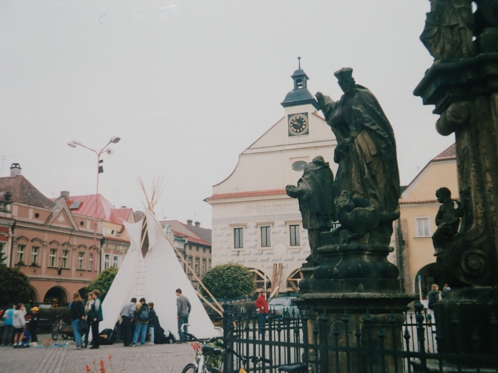Den spolk� z��� 2001