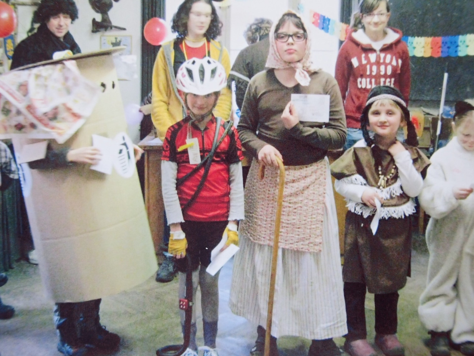 Pravideln� karneval sv�tlu�ek a vl�at �nor 2013