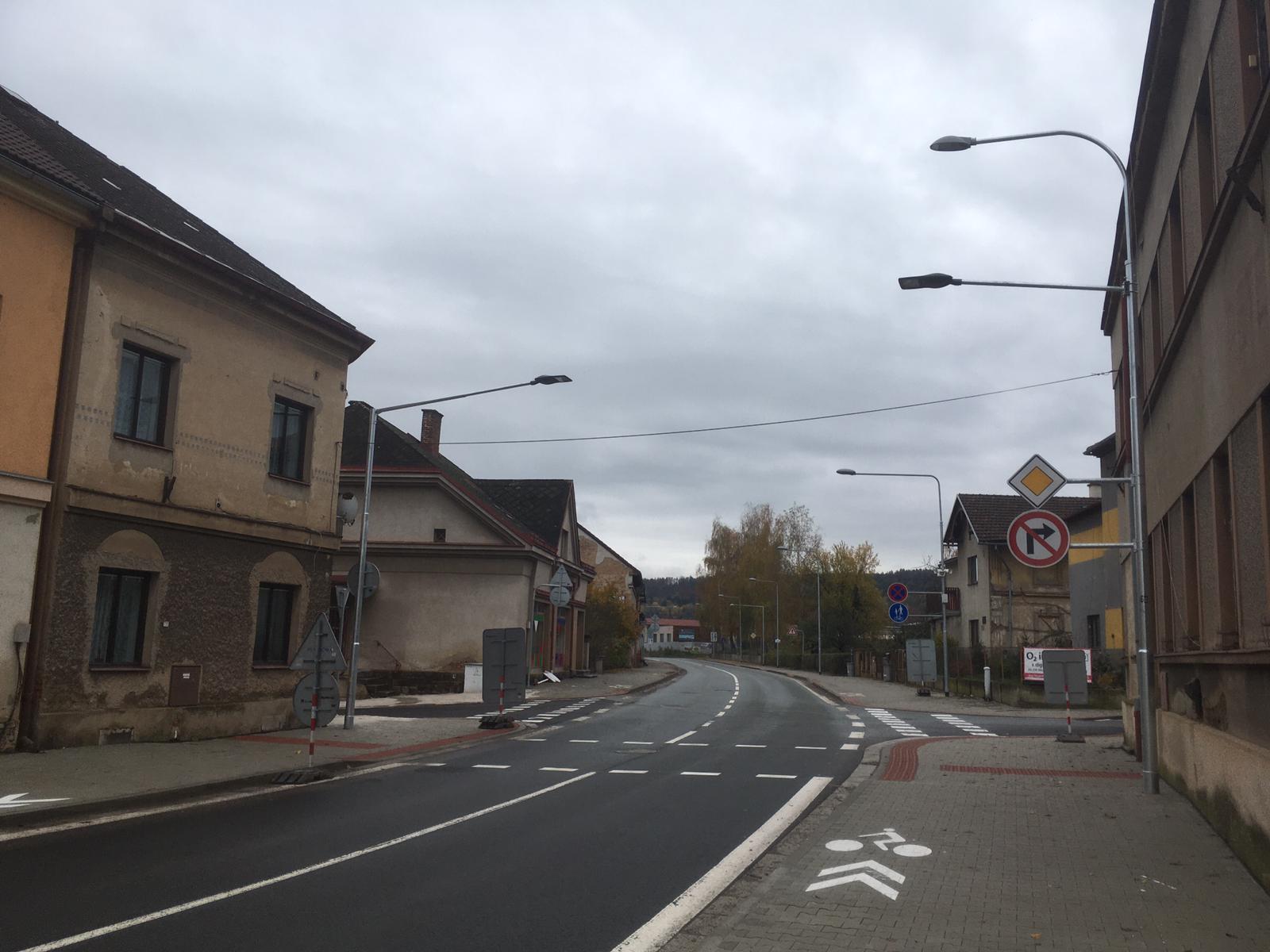 Jarom��sk� ulice se zna�en�m cyklotrasy (z roku 2017)